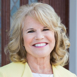 Joyce Russell headshot